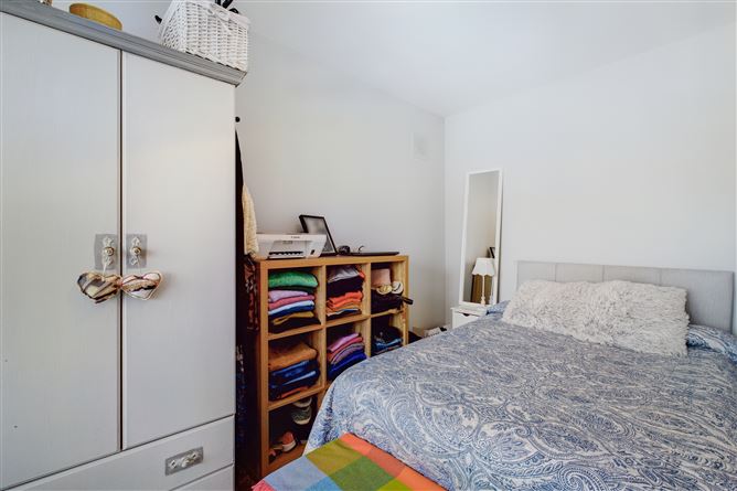 6 Esker Drive, Ardkeen Village, Waterford City, Waterford