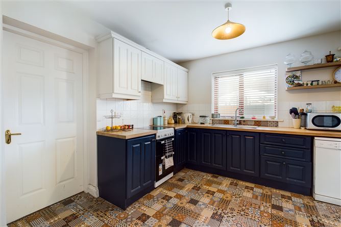 6 Esker Drive, Ardkeen Village, Waterford City, Waterford