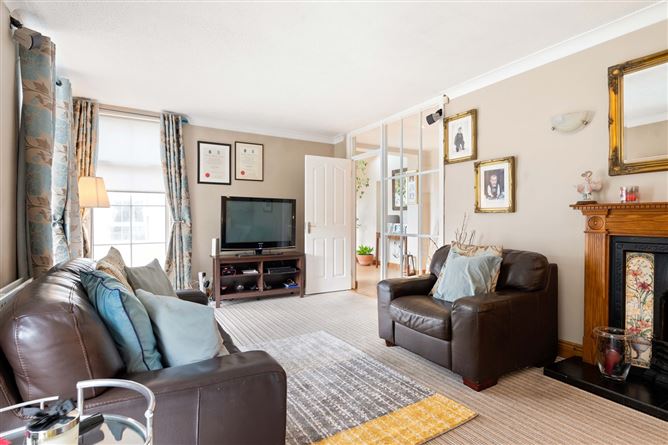 16 Waterside Crescent, Portmarnock,   County Dublin