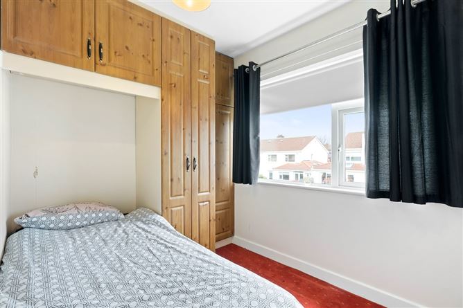 16 Waterside Crescent, Portmarnock,   County Dublin
