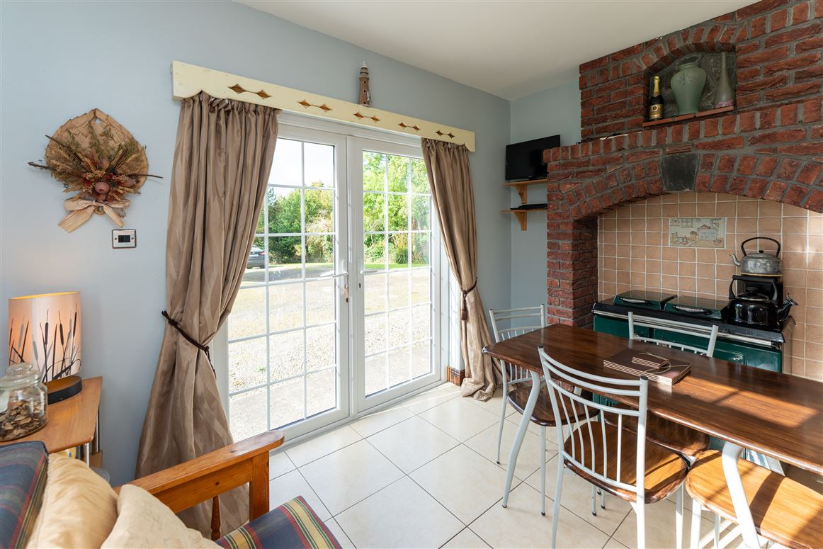 ‘Glenwood House’ Belvoir, Sixmilebridge, Clare