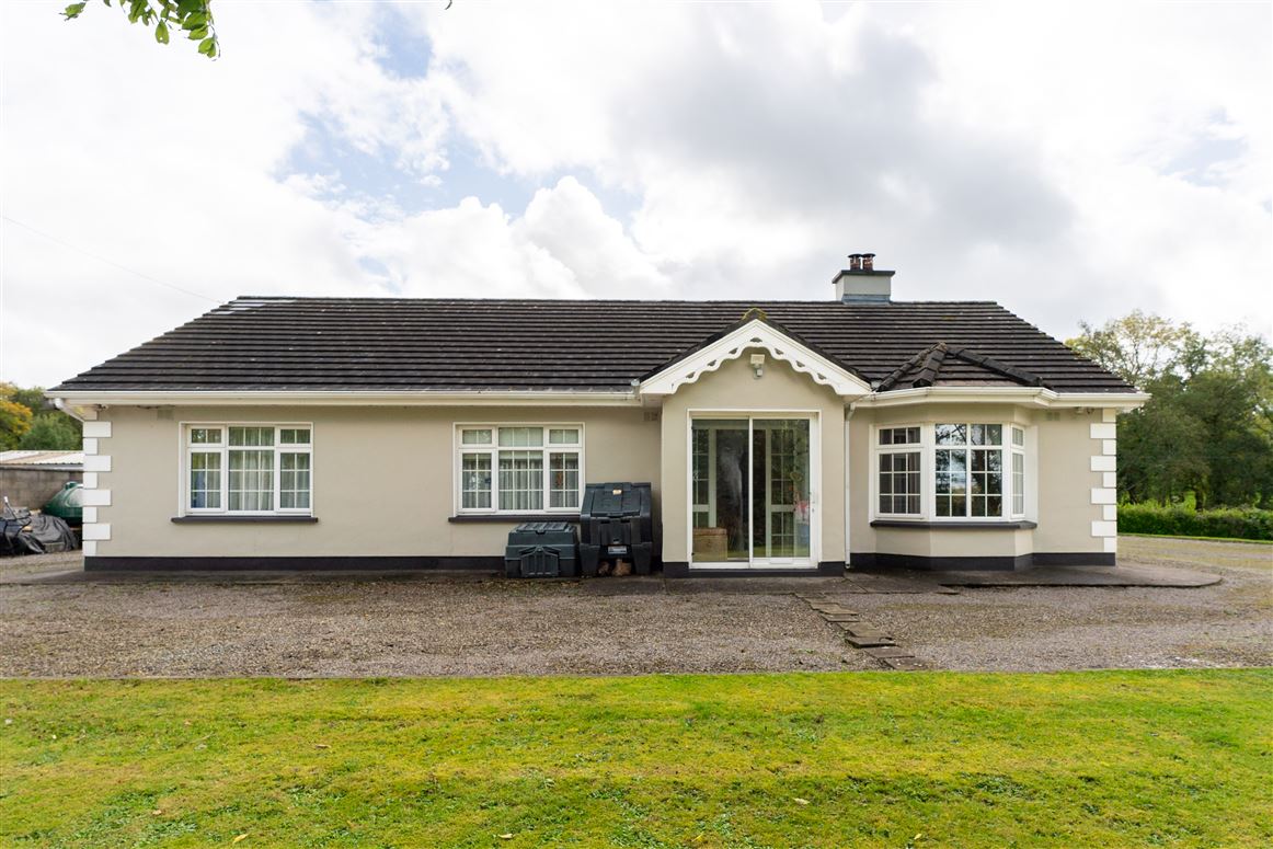 ‘Glenwood House’ Belvoir, Sixmilebridge, Clare