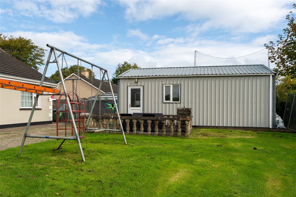 ‘Glenwood House’ Belvoir, Sixmilebridge, Clare