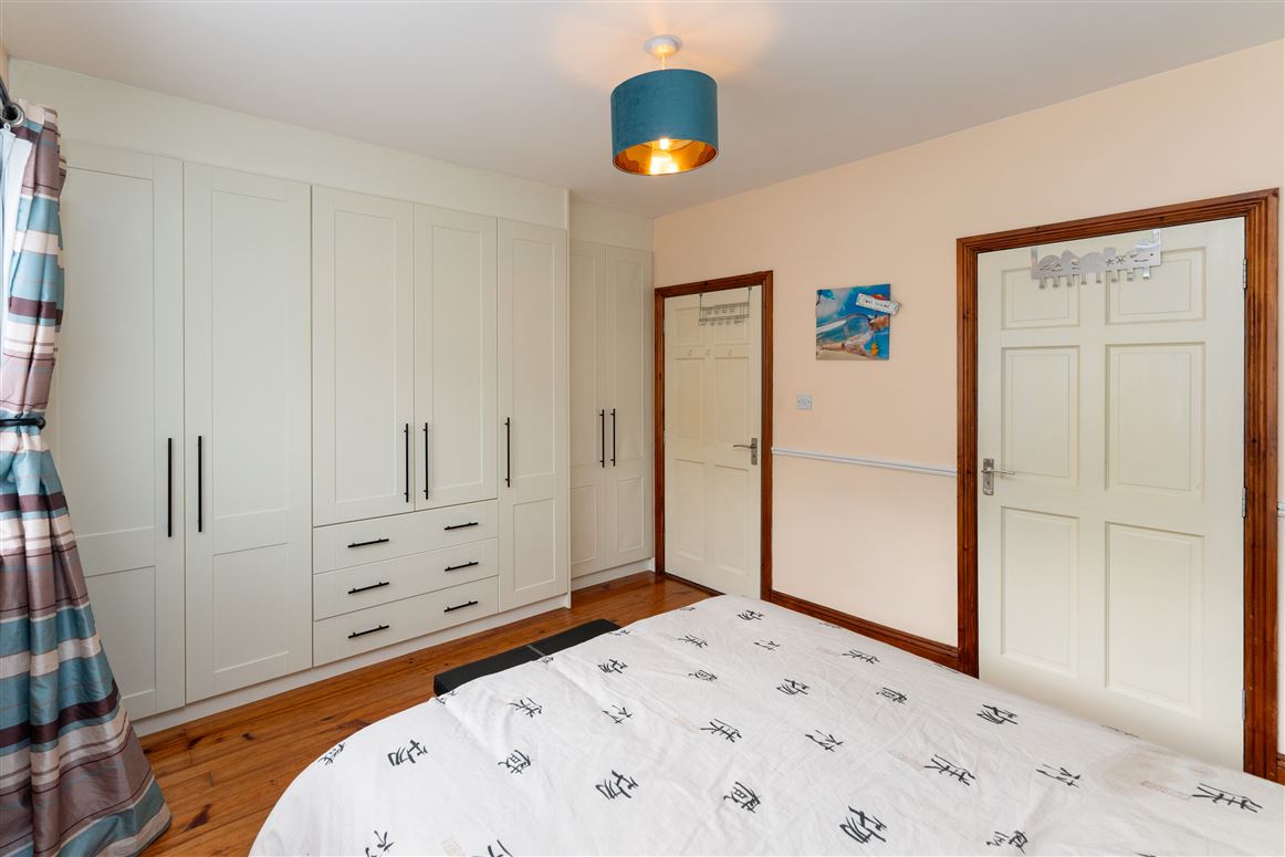 ‘Glenwood House’ Belvoir, Sixmilebridge, Clare