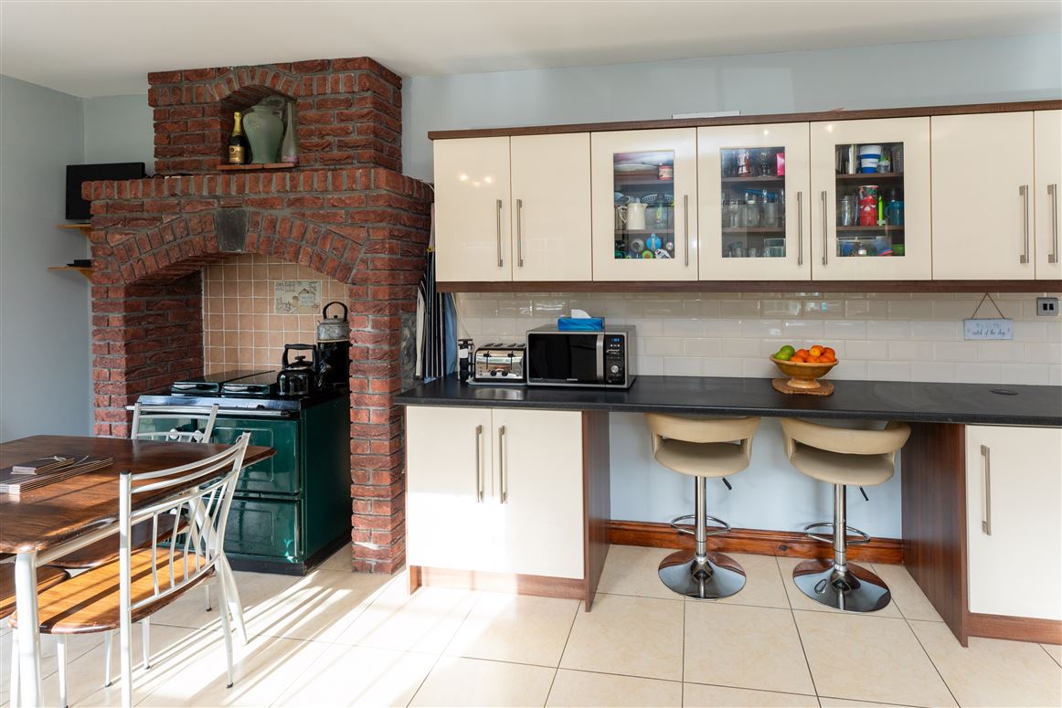 ‘Glenwood House’ Belvoir, Sixmilebridge, Clare