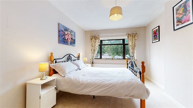 64b Walnut Close, Dublin 24, Dublin
