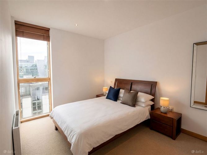 Photo 5 of 10 — 30 Riverstown House, Spencer Dock, IFSC, Dublin 1
