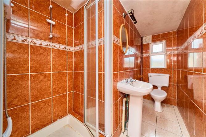 Photo 8 of 16 — 35 Connolly Avenue, Navan, Meath