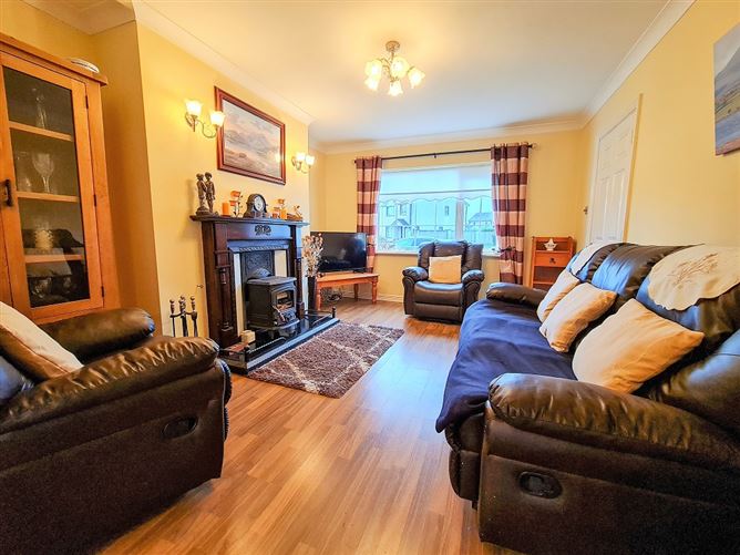 No. 20 Meadow Park, Westport Road , Castlebar, Mayo