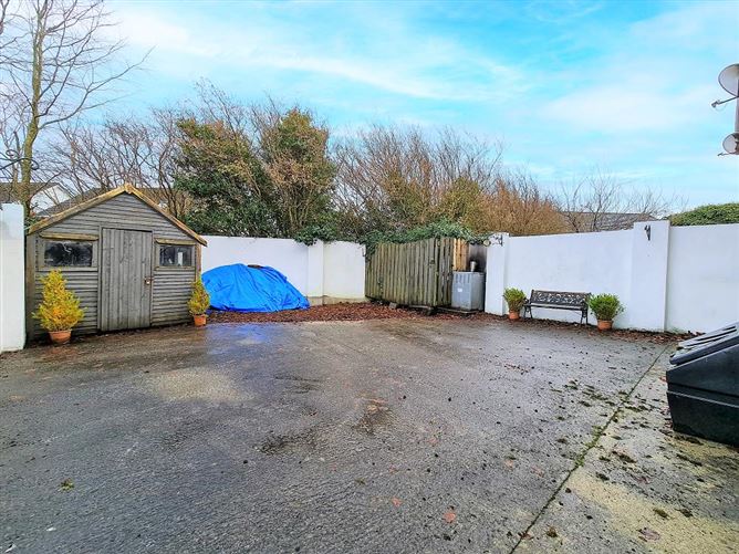 No. 20 Meadow Park, Westport Road , Castlebar, Mayo