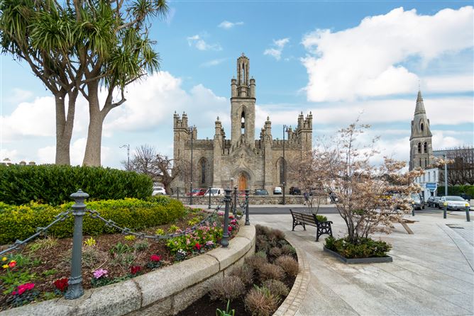 Apartment 6, DE VESCI HOUSE, Dun Laoghaire, County Dublin