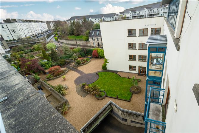 Apartment 6, DE VESCI HOUSE, Dun Laoghaire, County Dublin