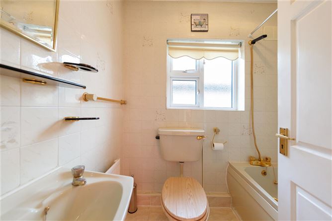 8 Brookvale Downs, Rathfarnham, Dublin 14