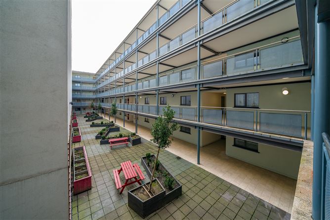 27 Abberley Square, Tallaght, Dublin 24