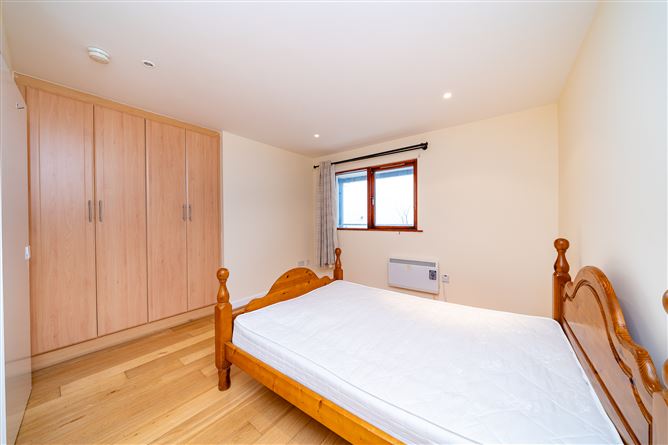 27 Abberley Square, Tallaght, Dublin 24