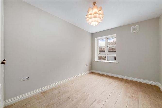 24 Manor Hall, Mount Brown, Kilmainham, Dublin 8