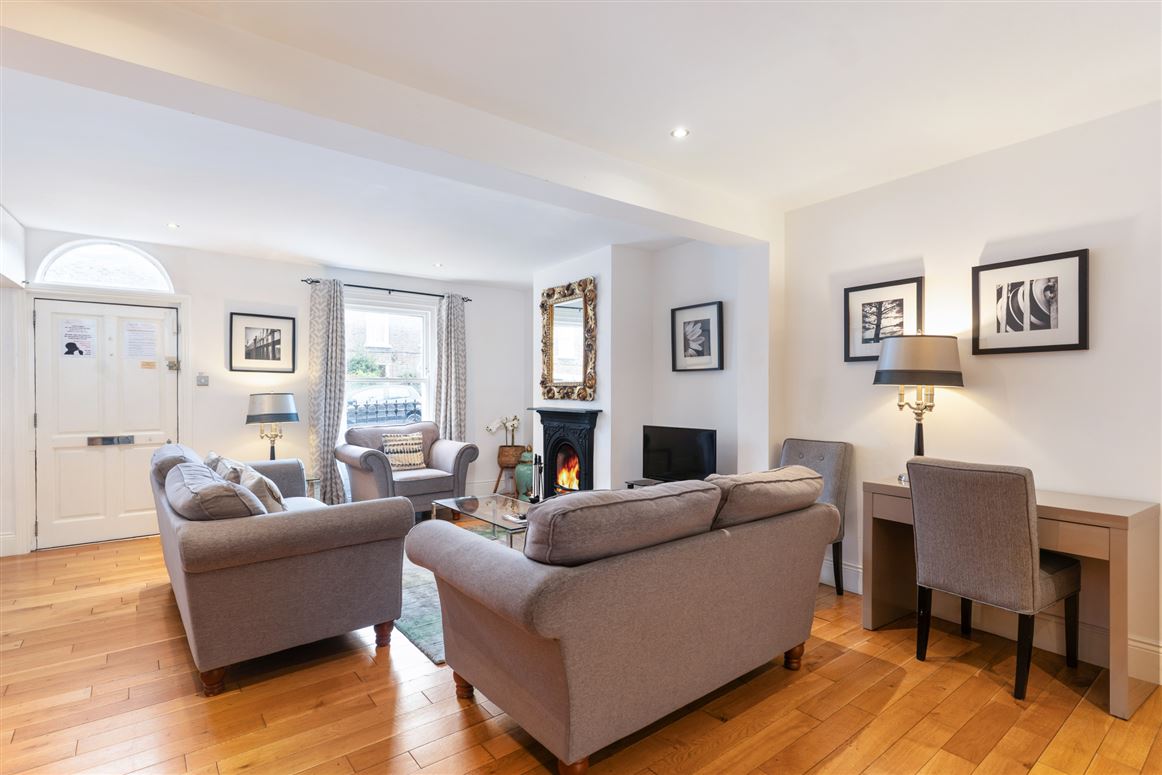 18 Albert Place East, Grand Canal Street, Dublin 2
