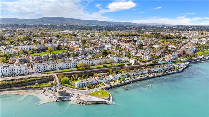 https://photos-a.propertyimages.ie/media/7/6/9/4998967/bb1822d7-6855-4b29-bb55-fd245461bf83_l.jpg
