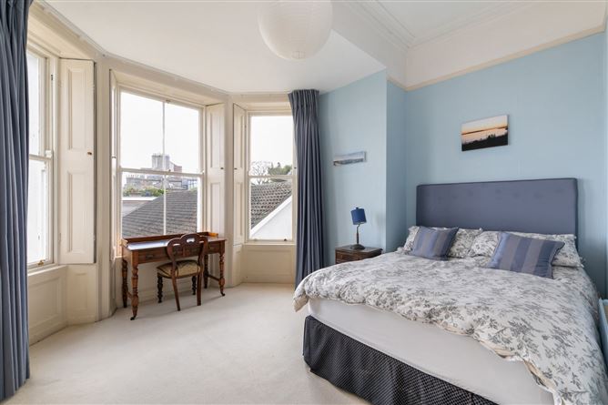 https://photos-a.propertyimages.ie/media/7/6/9/4998967/bb1822d7-6855-4b29-bb55-fd245461bf83_l.jpg