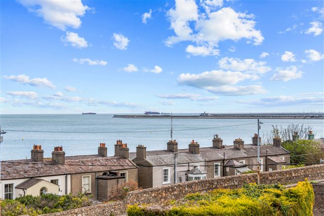 https://photos-a.propertyimages.ie/media/7/6/9/4998967/bb1822d7-6855-4b29-bb55-fd245461bf83_l.jpg