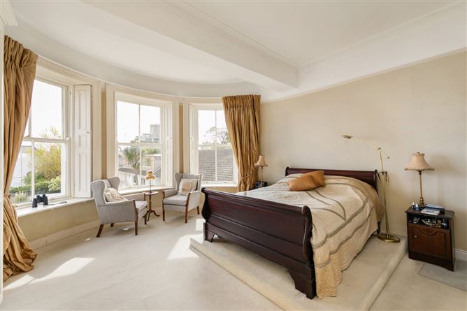 https://photos-a.propertyimages.ie/media/7/6/9/4998967/bb1822d7-6855-4b29-bb55-fd245461bf83_l.jpg