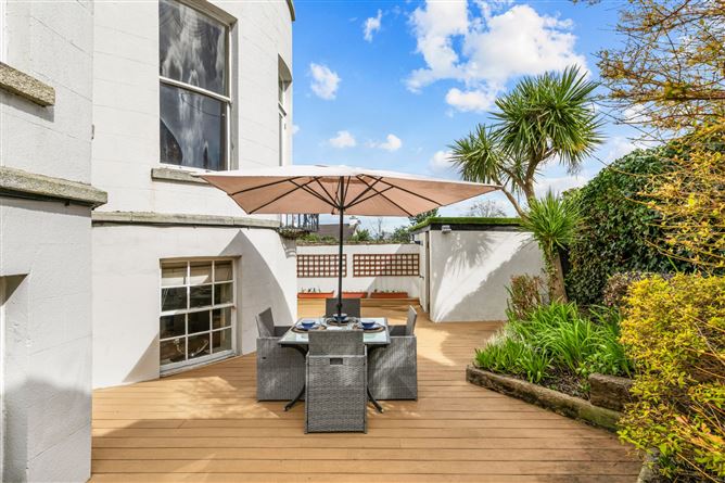 https://photos-a.propertyimages.ie/media/7/6/9/4998967/bb1822d7-6855-4b29-bb55-fd245461bf83_l.jpg