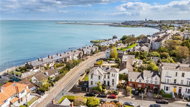 https://photos-a.propertyimages.ie/media/7/6/9/4998967/bb1822d7-6855-4b29-bb55-fd245461bf83_l.jpg