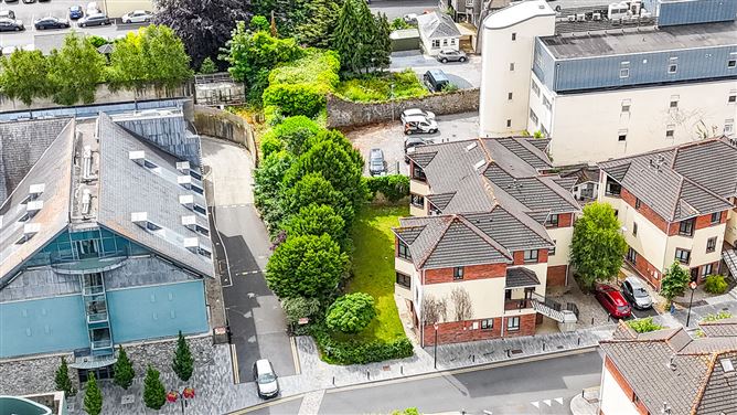 https://photos-a.propertyimages.ie/media/7/6/9/5006967/75f2b7f4-2114-4bd7-b74e-2d6f93cfb61b_l.jpg