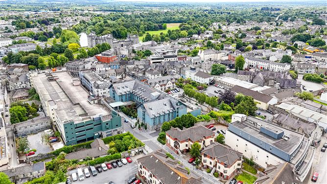 https://photos-a.propertyimages.ie/media/7/6/9/5006967/75f2b7f4-2114-4bd7-b74e-2d6f93cfb61b_l.jpg