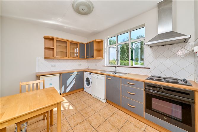 Photo 9 of 23 — Sunmount, 25 Lynn Avenue, Mullingar, Westmeath