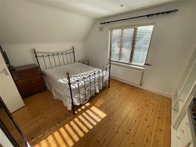 90 Renville Village, Oranmore, Galway