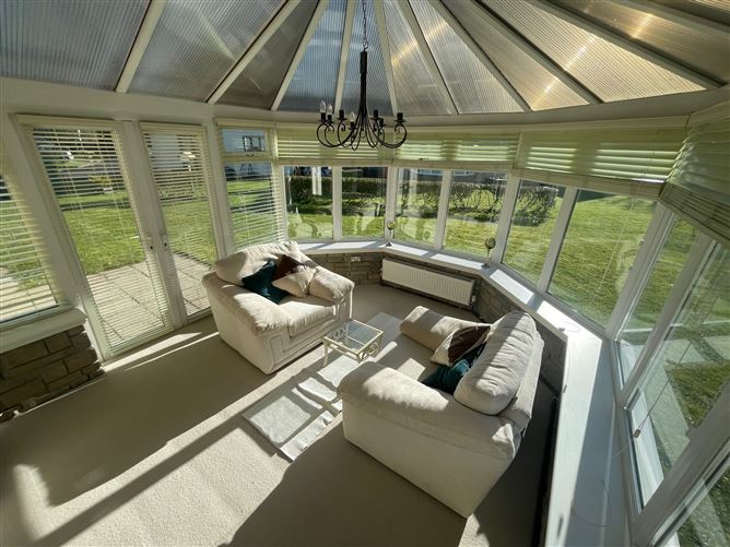 90 Renville Village, Oranmore, Galway