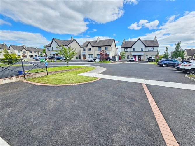 43 Meadow View, Clarecastle, Ennis, Co. Clare