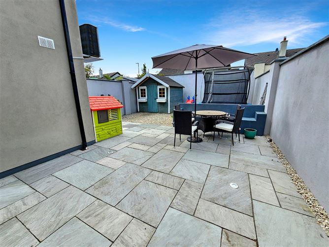 43 Meadow View, Clarecastle, Ennis, Co. Clare