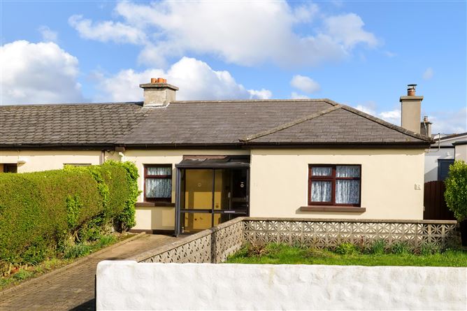 25 Father Burke Road, The Claddagh, Galway