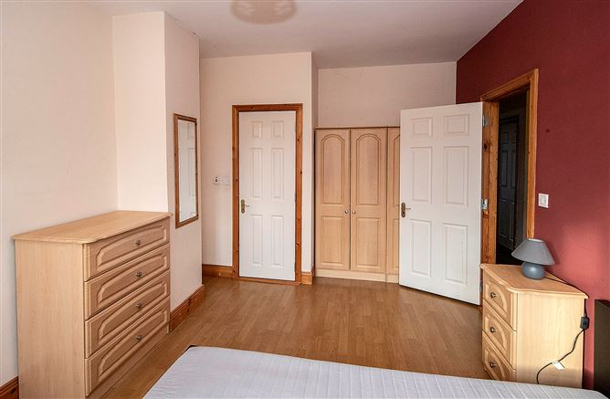 18 Knocknagranagh Court, Ballinroad, Dungarvan, Co. Waterford