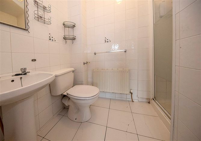 18 Knocknagranagh Court, Ballinroad, Dungarvan, Co. Waterford