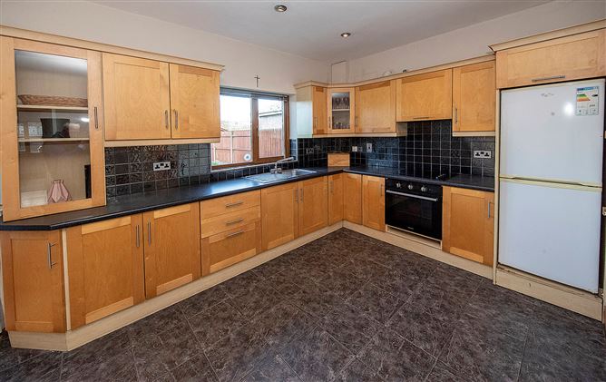 18 Knocknagranagh Court, Ballinroad, Dungarvan, Co. Waterford