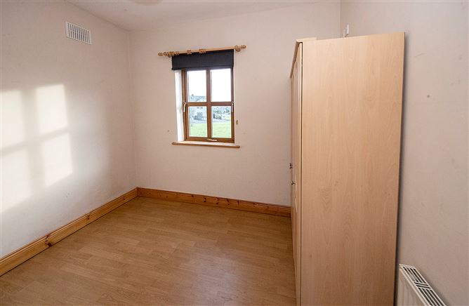 18 Knocknagranagh Court, Ballinroad, Dungarvan, Co. Waterford