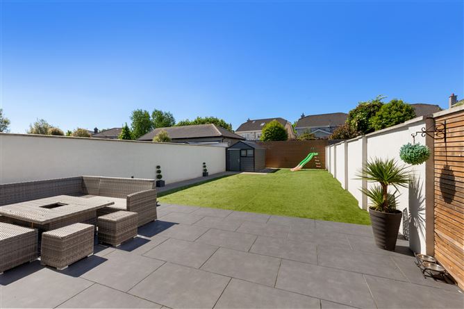 8 The Grange, Louisa Valley, Leixlip, Co. Kildare