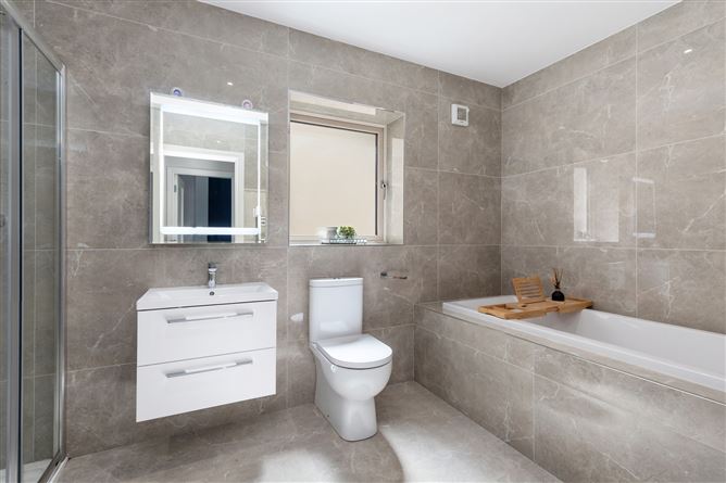 8 The Grange, Louisa Valley, Leixlip, Co. Kildare