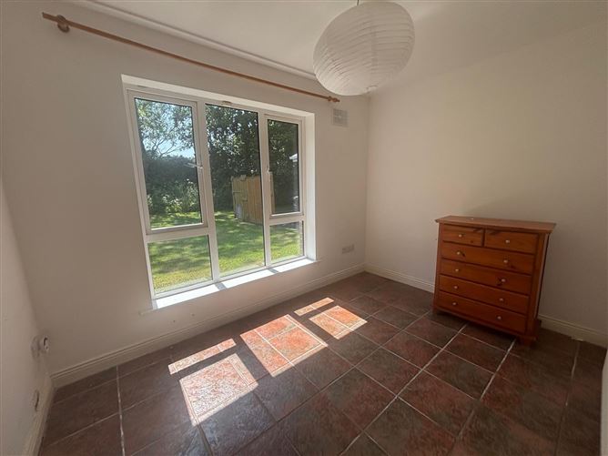 3 The Village, Eastham Road, Bettystown, Co. Meath