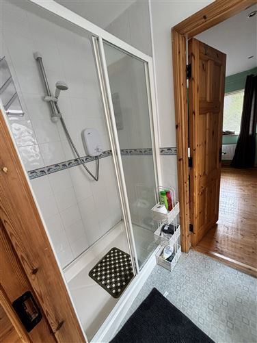 Photo 13 of 19 — 204 Bluebell Woods, Oranmore, Galway
