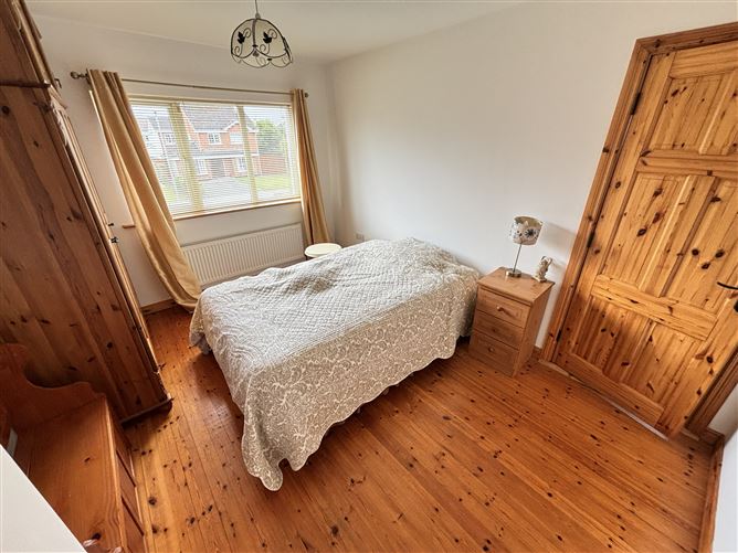 Photo 12 of 19 — 204 Bluebell Woods, Oranmore, Galway