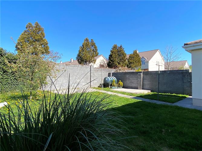 64 Windfield Gardens, Clybaun Road, Galway