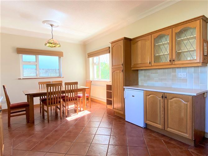 64 Windfield Gardens, Clybaun Road, Galway