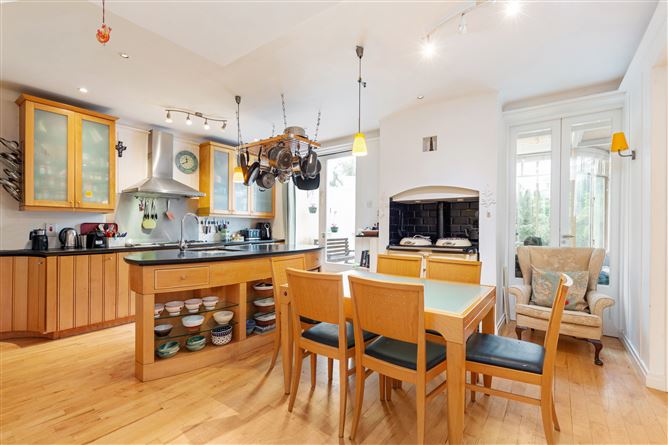 30 Villarea Park, Glenageary, County Dublin