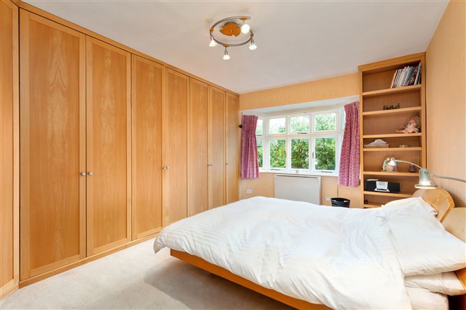 30 Villarea Park, Glenageary, County Dublin