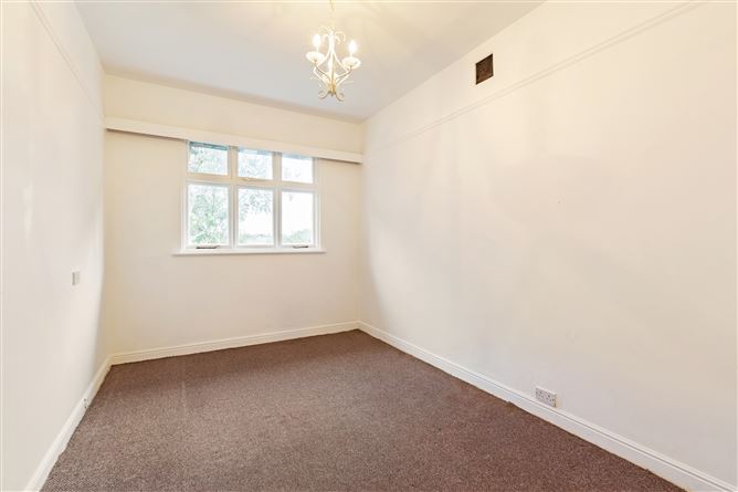 30 Villarea Park, Glenageary, County Dublin