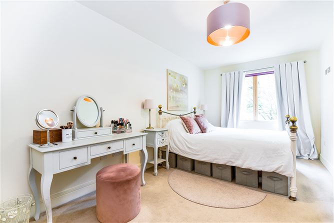 Apt. 202 Longboat Quay South, Grand Canal Dk, Dublin 2